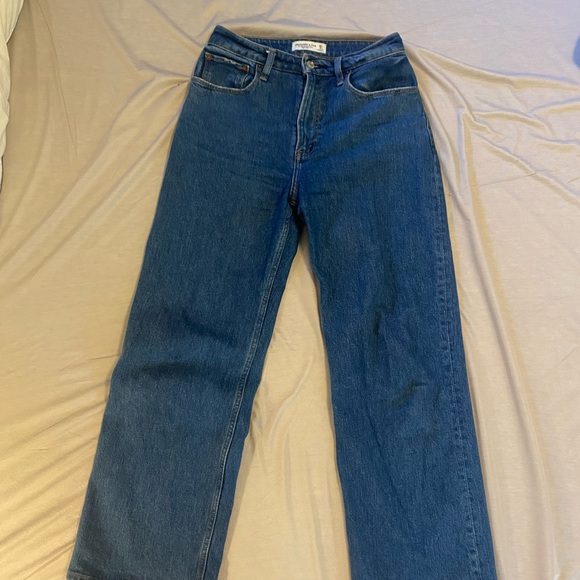 Curve Love High Rise 90s Relaxed Jean - Picture 6 of 9